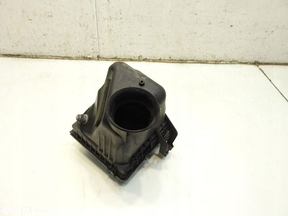 OBUDOWA FILTRA POWIETRZA CHRYSLER 300C 3.0 CRD V6 05281522AB - 3