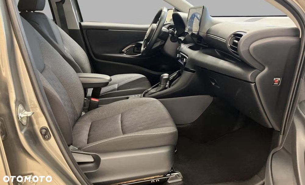 Toyota Yaris Hybrid 1.5 Active - 11