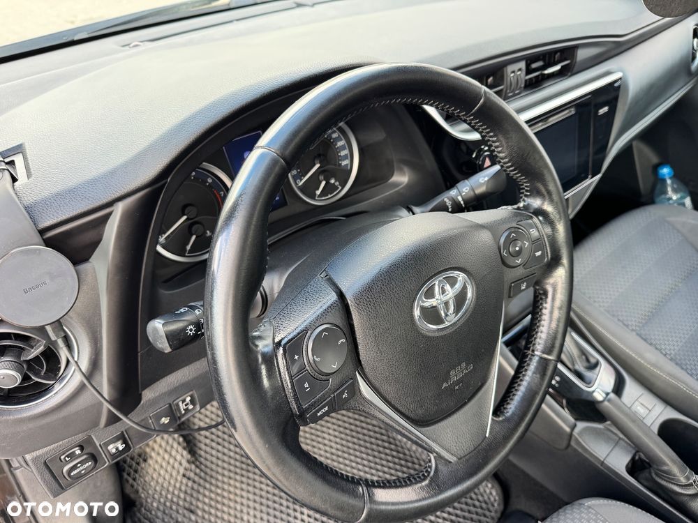Toyota Corolla 1.6 Comfort MS - 16