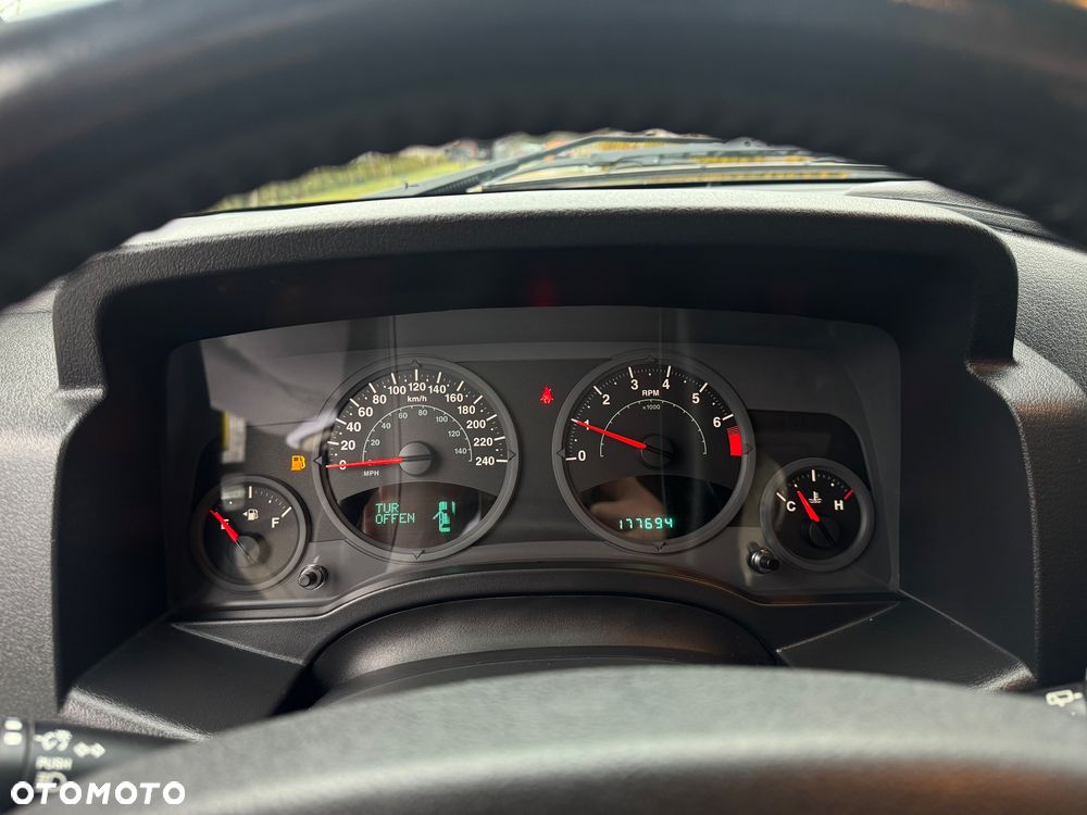 Jeep Compass 2.4I 4x4 Sport - 12