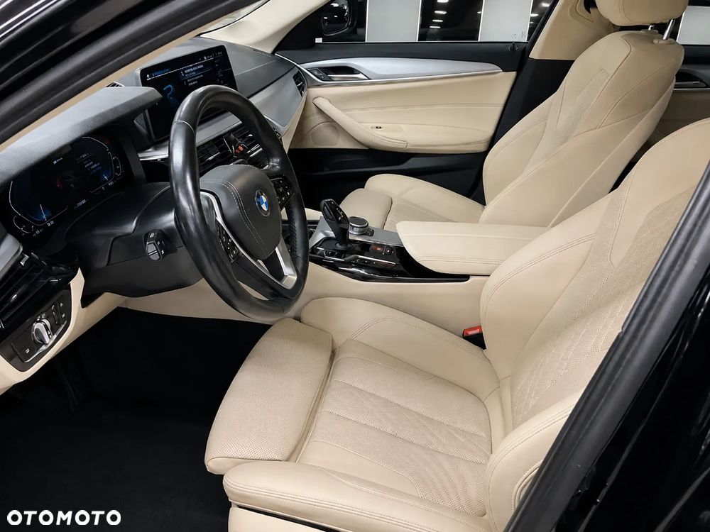 BMW Seria 5 530e PHEV - 6