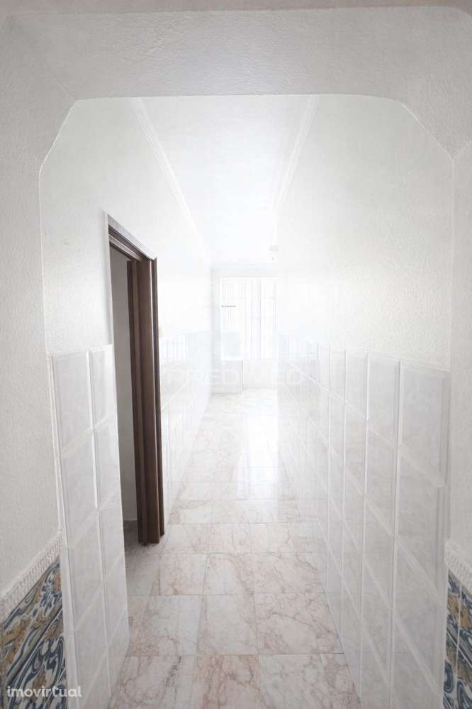 Apartamento T3 remodelado no centro da Moita - Grande imagem: 2/17