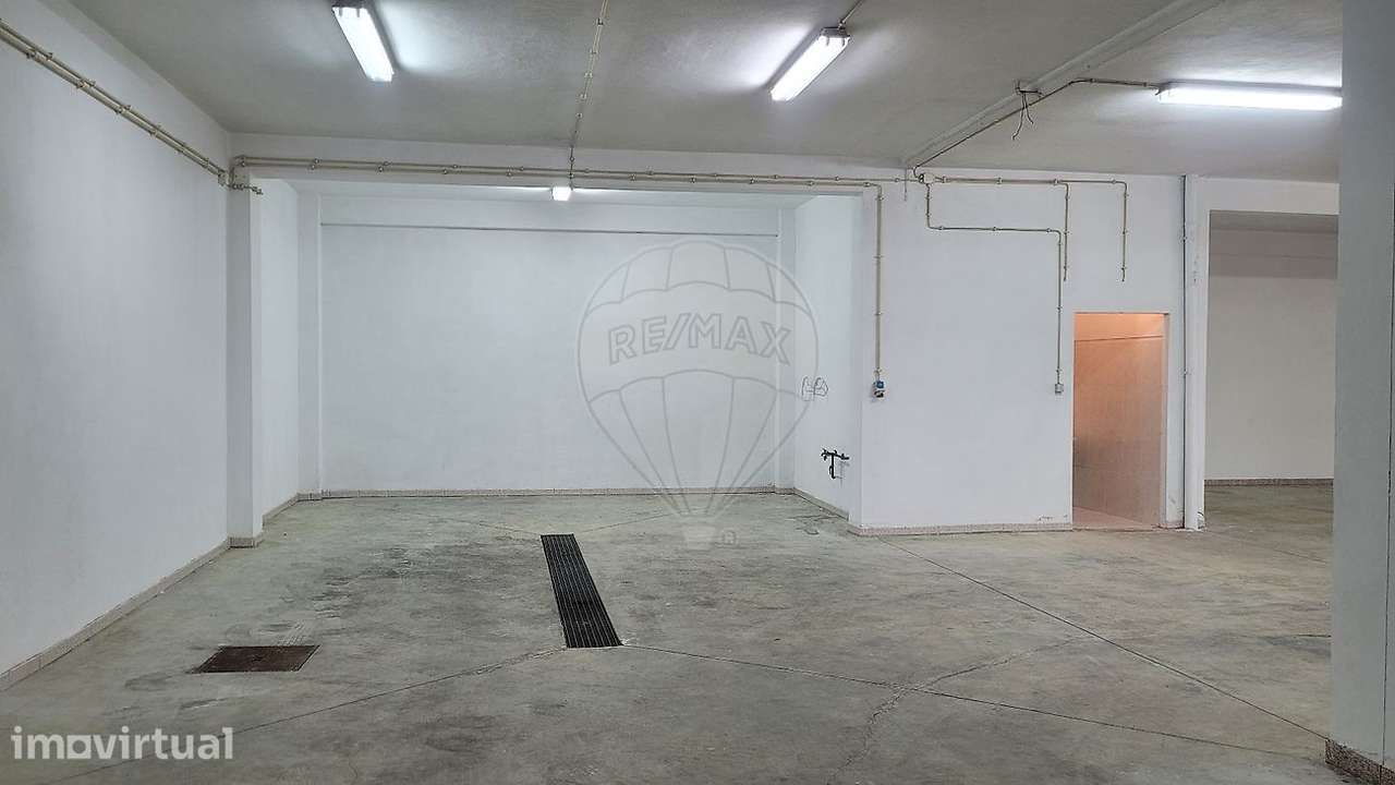 Armazém T0 para arrendamento - Grande imagem: 4/13