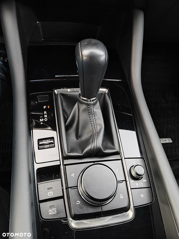 Mazda 3 2.0 mHEV Hikari - 15