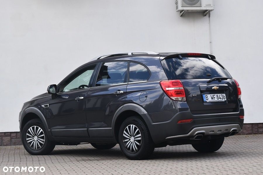 Chevrolet Captiva 2.2 TD AWD LTZ - 12