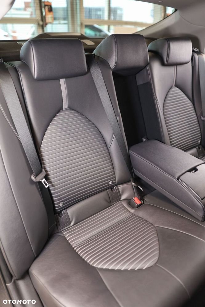 Toyota Camry 2.5 Hybrid Prestige CVT - 14