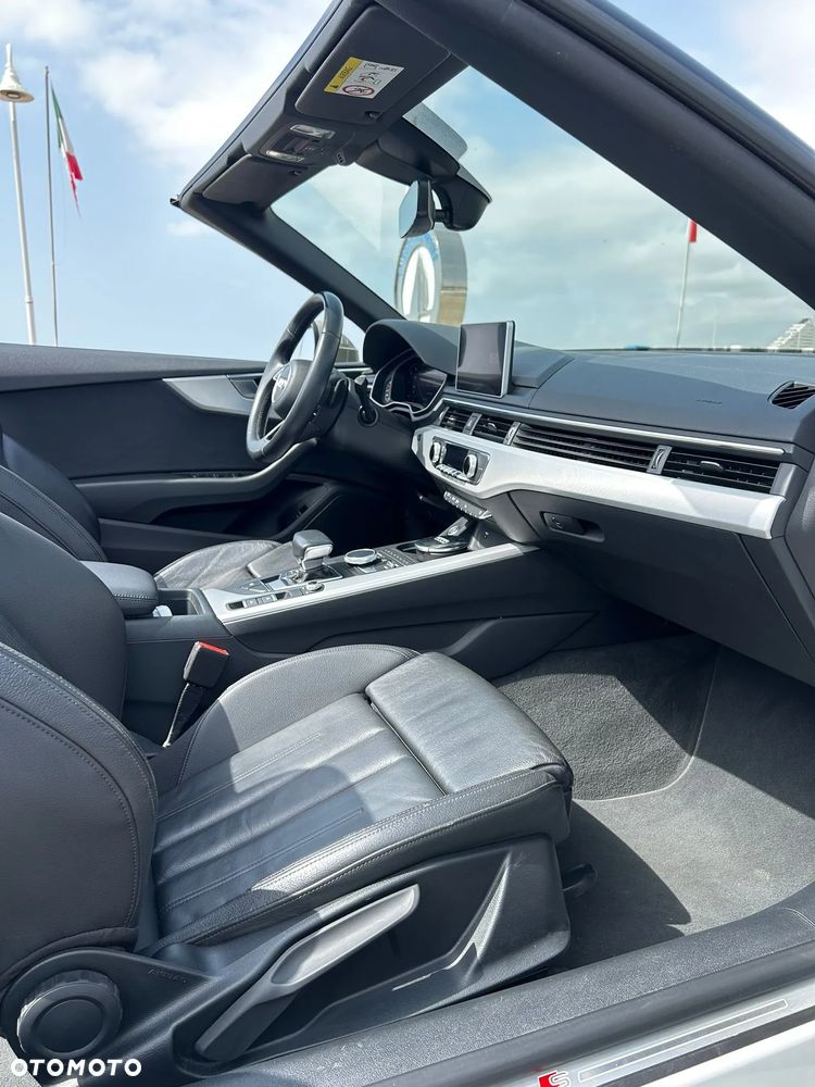 Audi A5 Cabrio 40 TDI S tronic - 10