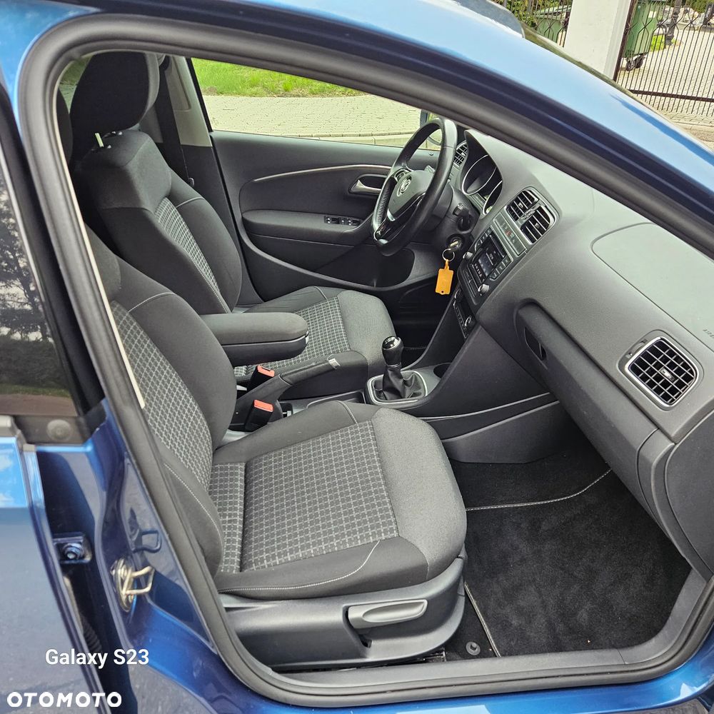 Volkswagen Polo 1.0 Comfortline - 24