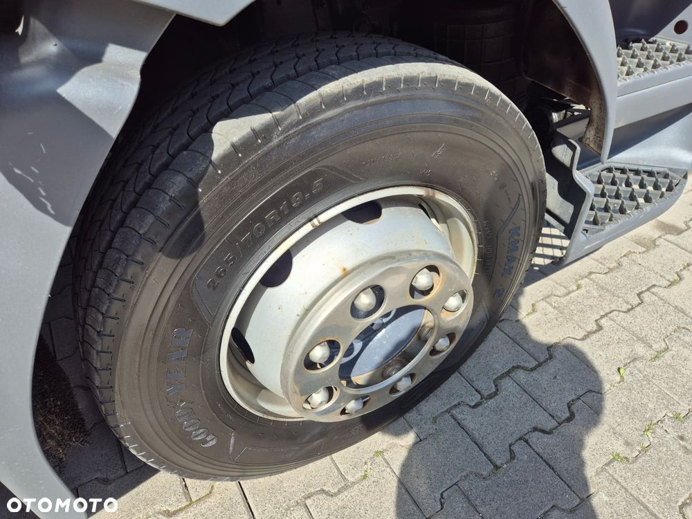 Volvo FL 230 4*2 / POMOC DROGOWA / RUCHOMA PLATFORMA / SERWISOWANY / NOWY SILNIK / BEZWYPADKOWY / 2 WCIĄGARKI / DUŻA KABINA - 24