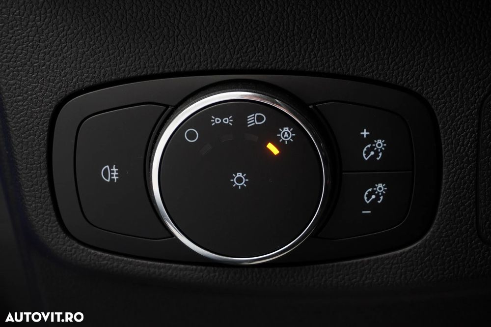 Ford Focus 2.3 EcoBoost S&S ST - 24