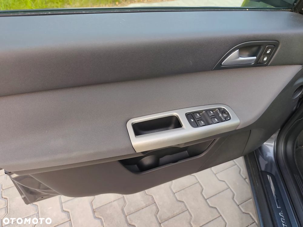Volvo V50 - 12