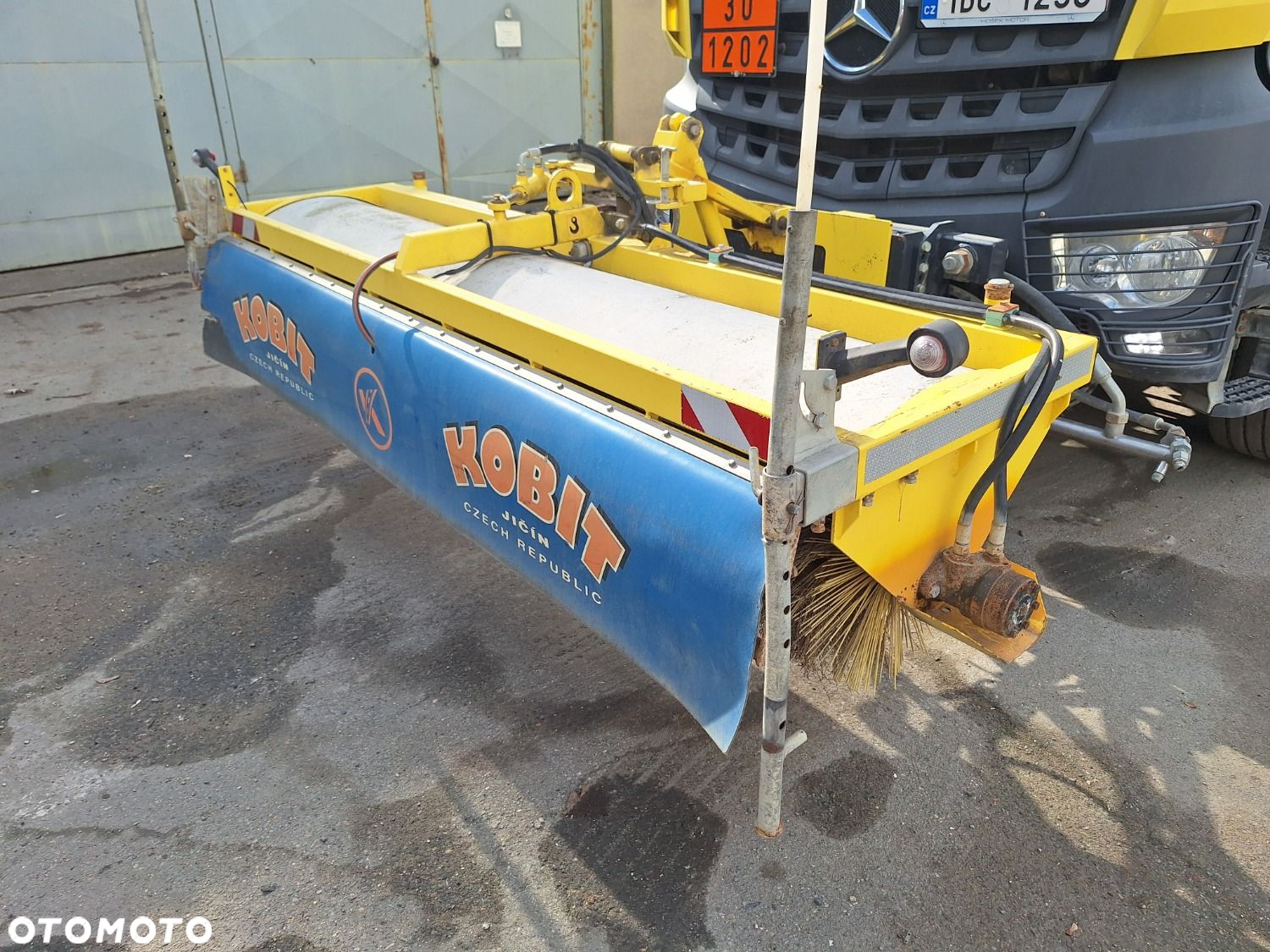 Versalift Arocs 3245 L 8X4 + Kobit - 35