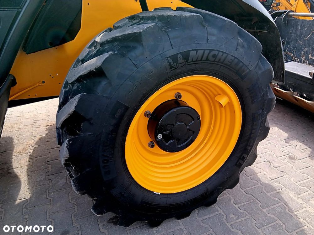 JCB 531-70 - 12