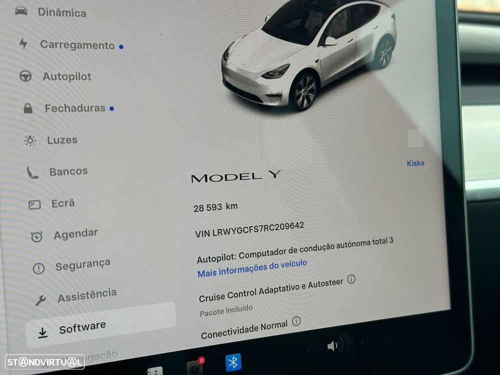 Tesla Model Y Standard RWD - 9