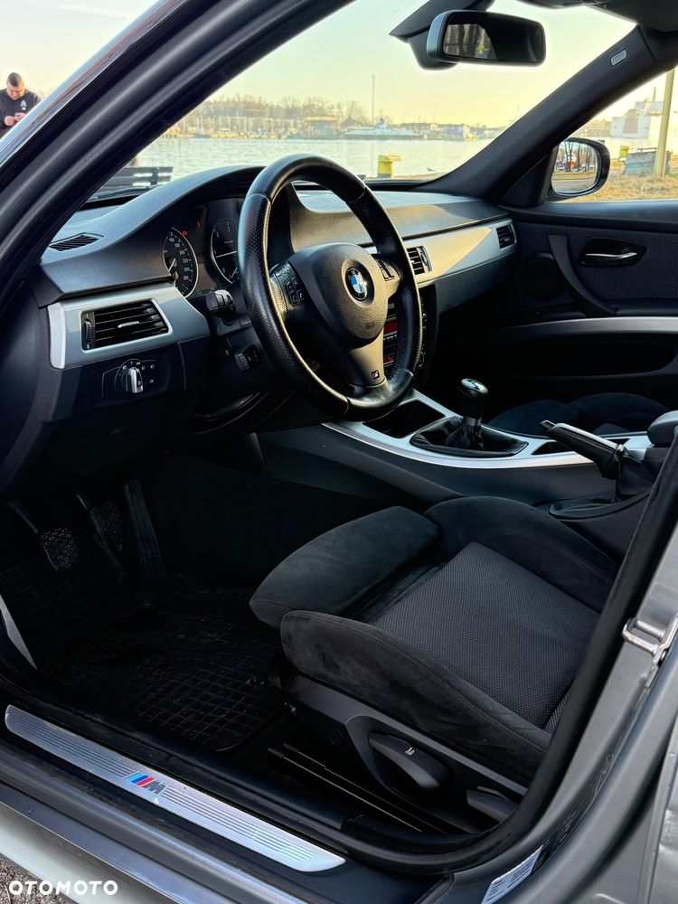 BMW Seria 3 320d - 14