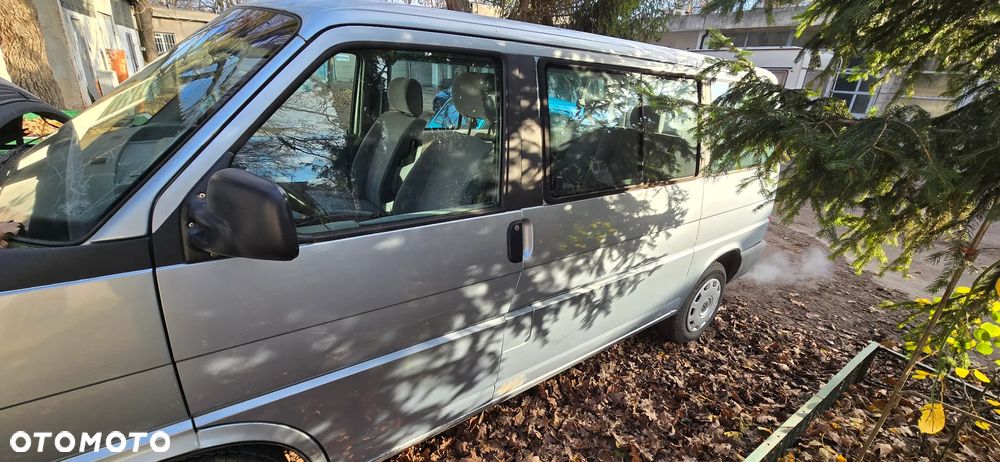 Volkswagen Multivan - 3