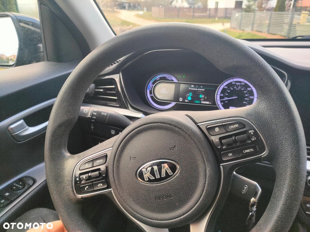 Kia Niro 1.6 GDI Hybrid L - 16