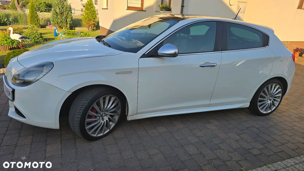 Alfa Romeo Giulietta 2.0 JTDM Distinctive - 13