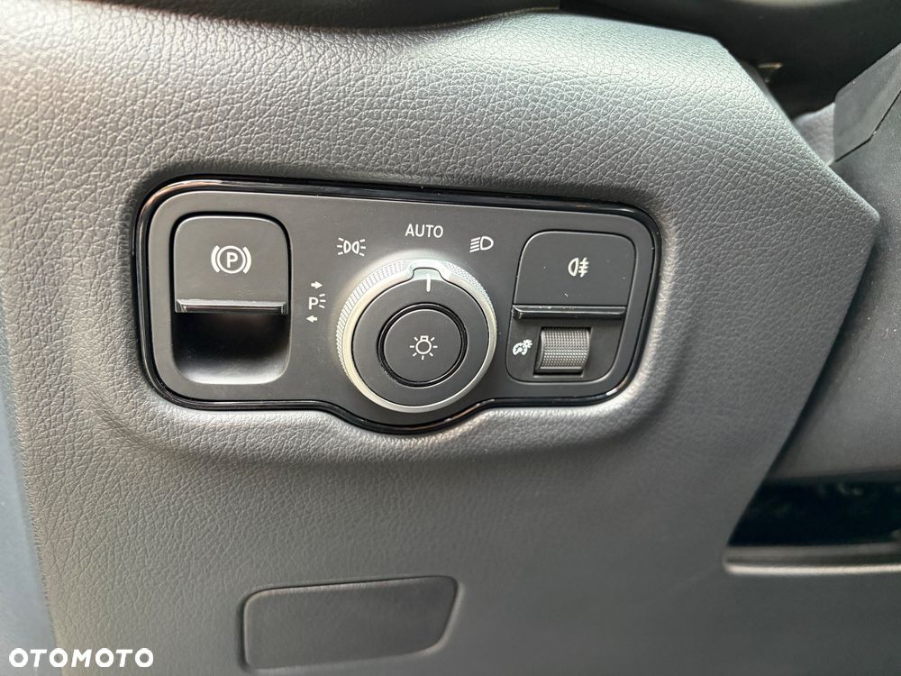 Mercedes-Benz Vito - 18