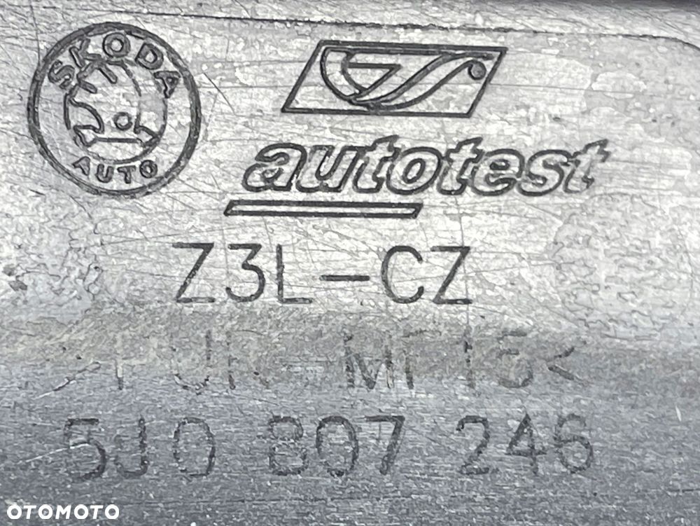 ^ NAROŻNIK KRATKA LISTWA FABIA II ROOMSTER SCOUT - 6