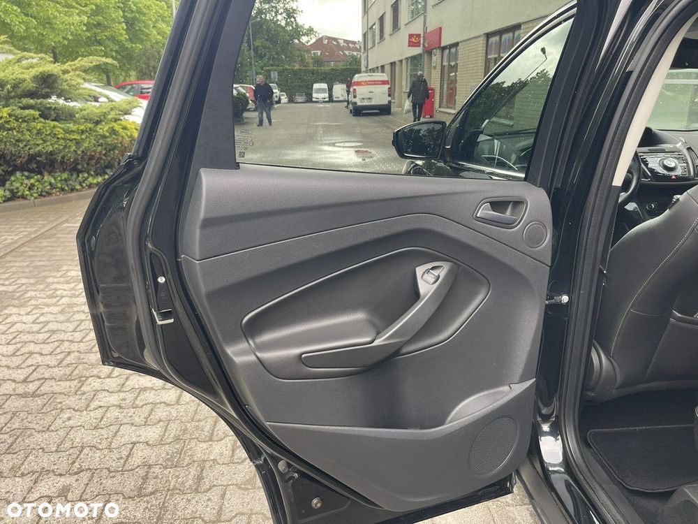 Ford Kuga - 19