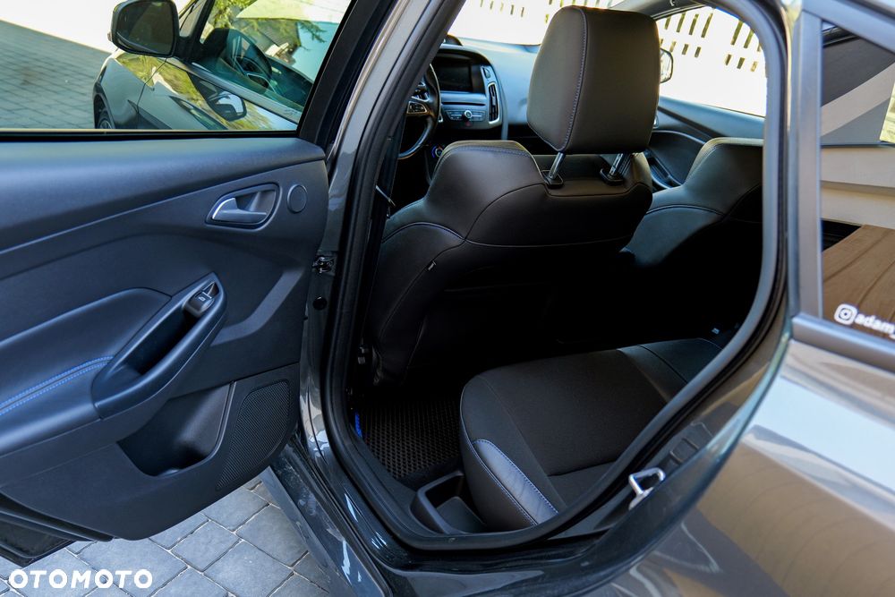 Ford Focus - 15