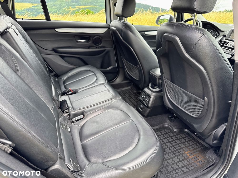 BMW Seria 2 218d Sport-Aut Advantage - 22