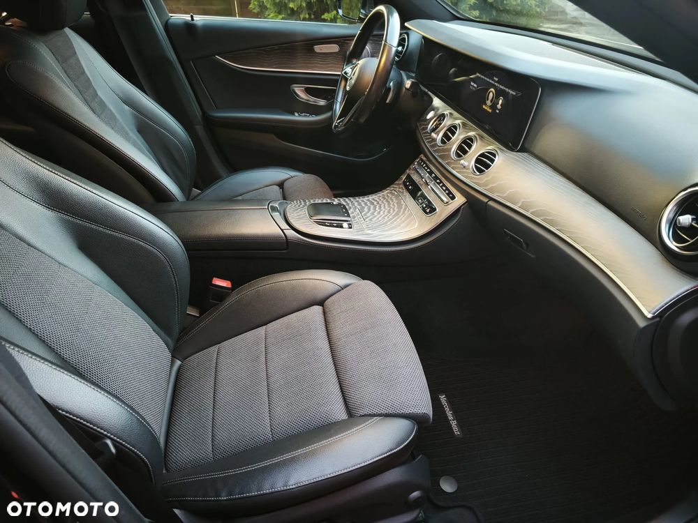Mercedes-Benz Klasa E - 15