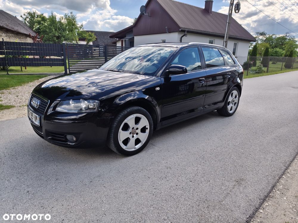 Audi A3 Sportback - 1