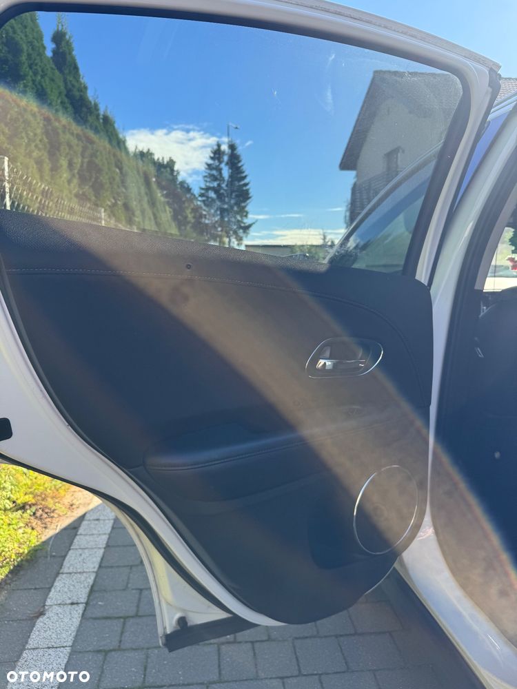 Honda HR-V 1.5 Executive (ADAS) CVT - 11