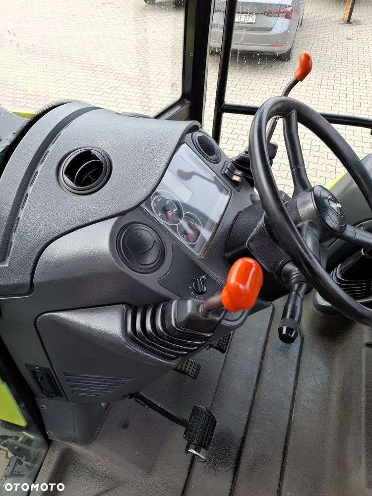 Claas Axos 340C - 17