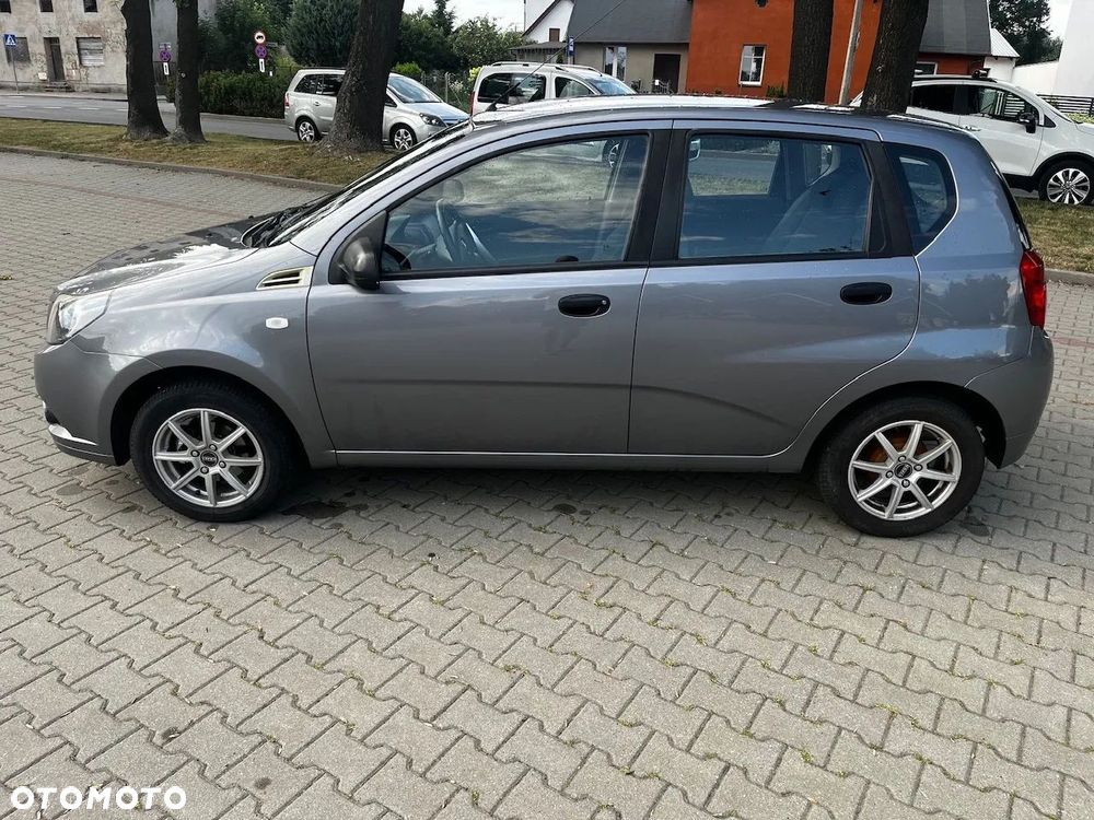 Chevrolet Aveo 1.2 16V LS - 8