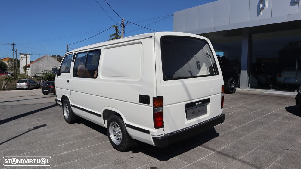Toyota HiAce 2.4 D LH51L - 3