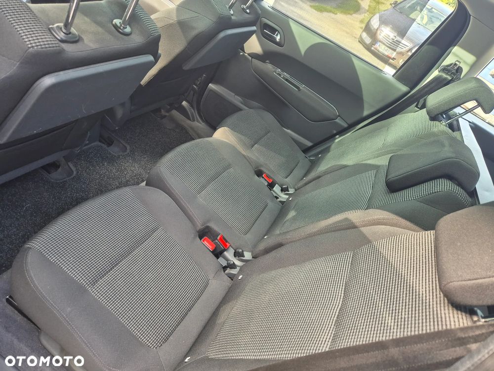 Peugeot 5008 1.6 THP Premium - 12