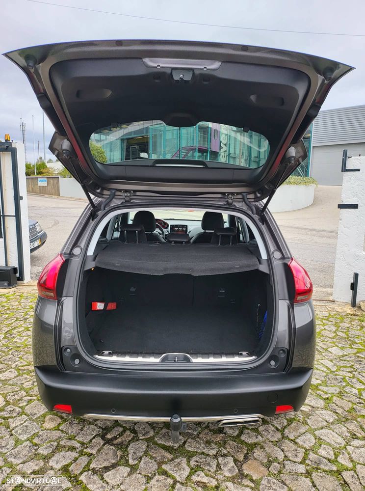 Peugeot 2008 PureTech 110 Stop&Start GT-Line Edition - 4