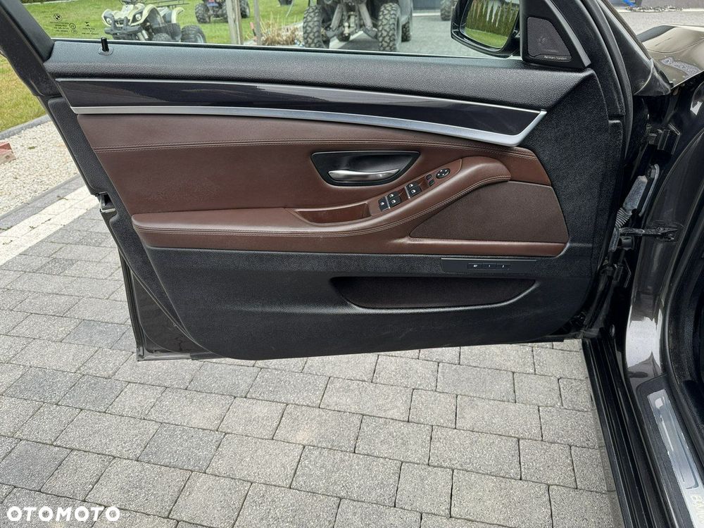 BMW Seria 5 520d Luxury Line sport - 21