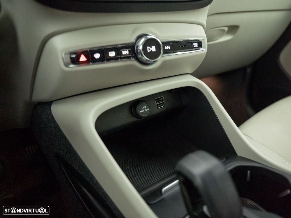 Volvo XC 40 1.5 T4 PHEV Inscription Expression - 29