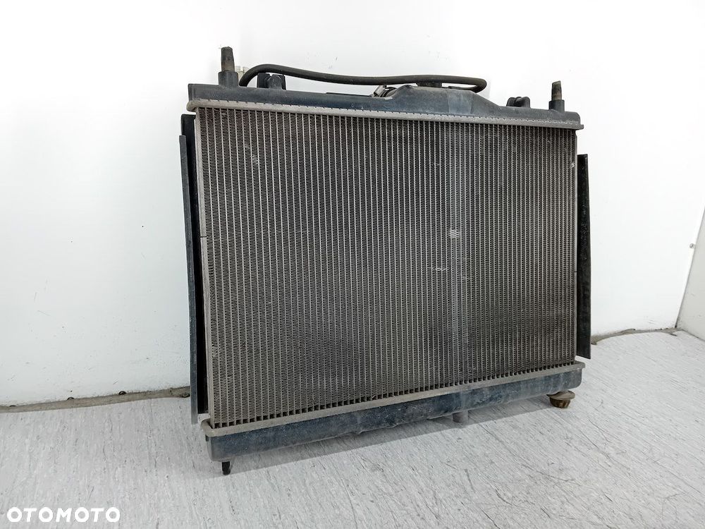CHŁODNICA WODY Z WENTYLATOREM NISSAN TIIDA 1.6 16V - 5