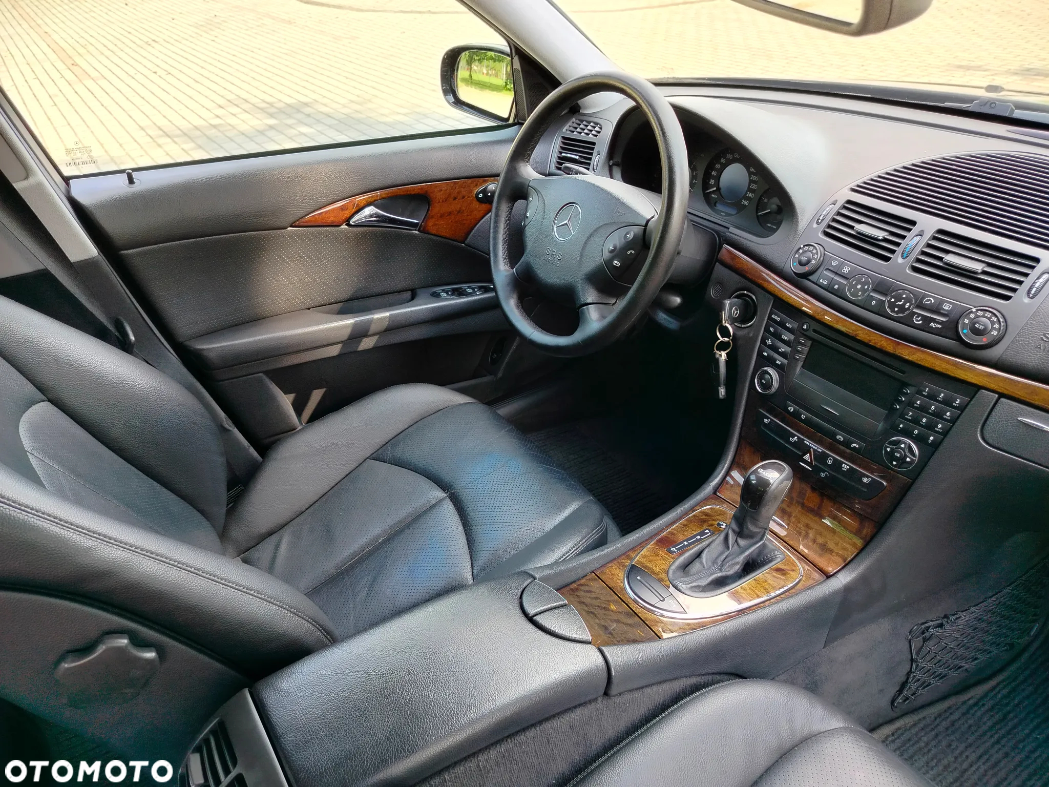 Mercedes-Benz Klasa E 320 CDI Classic - 16