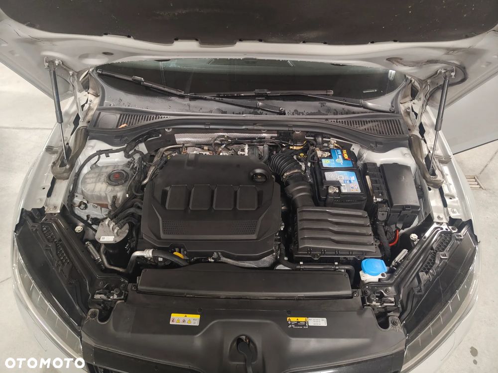 Skoda Superb 2.0 TDI DSG Sportline - 3
