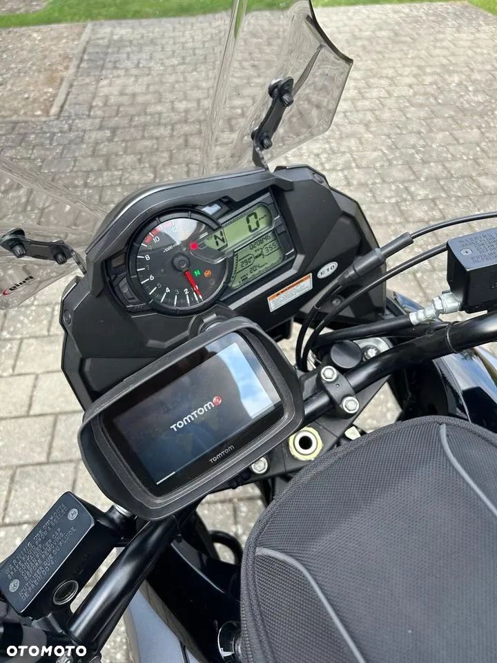 Suzuki V-STROM - 11