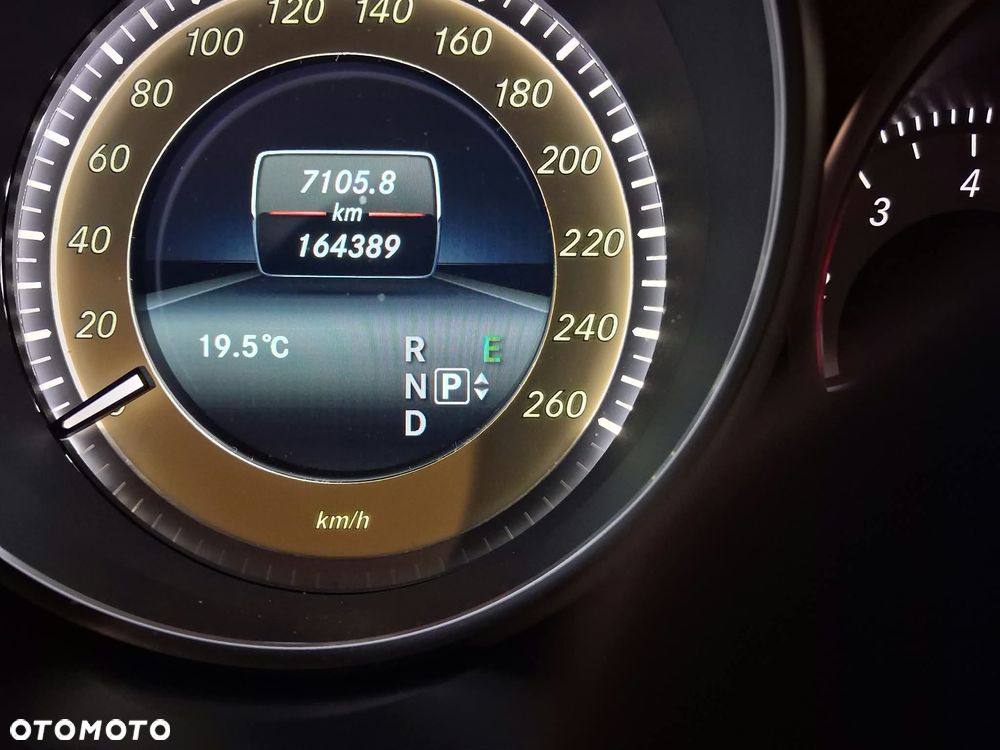Mercedes-Benz E-Class 2016 photo 4