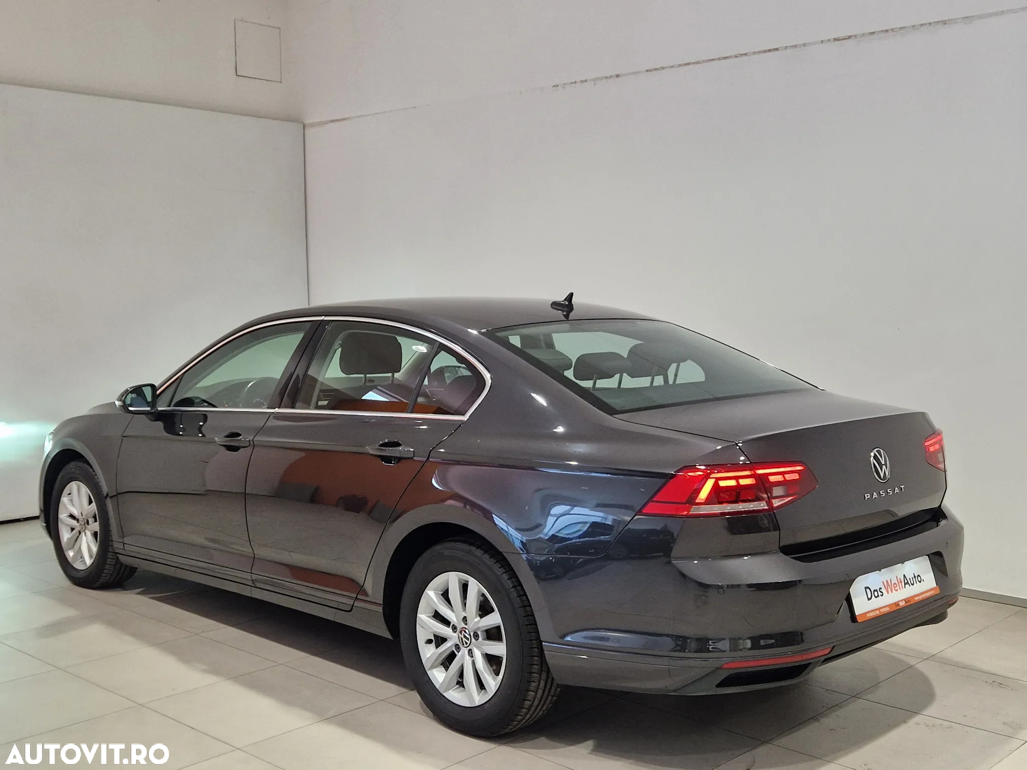 Volkswagen Passat 2.0 TDI SCR DSG Business - 3