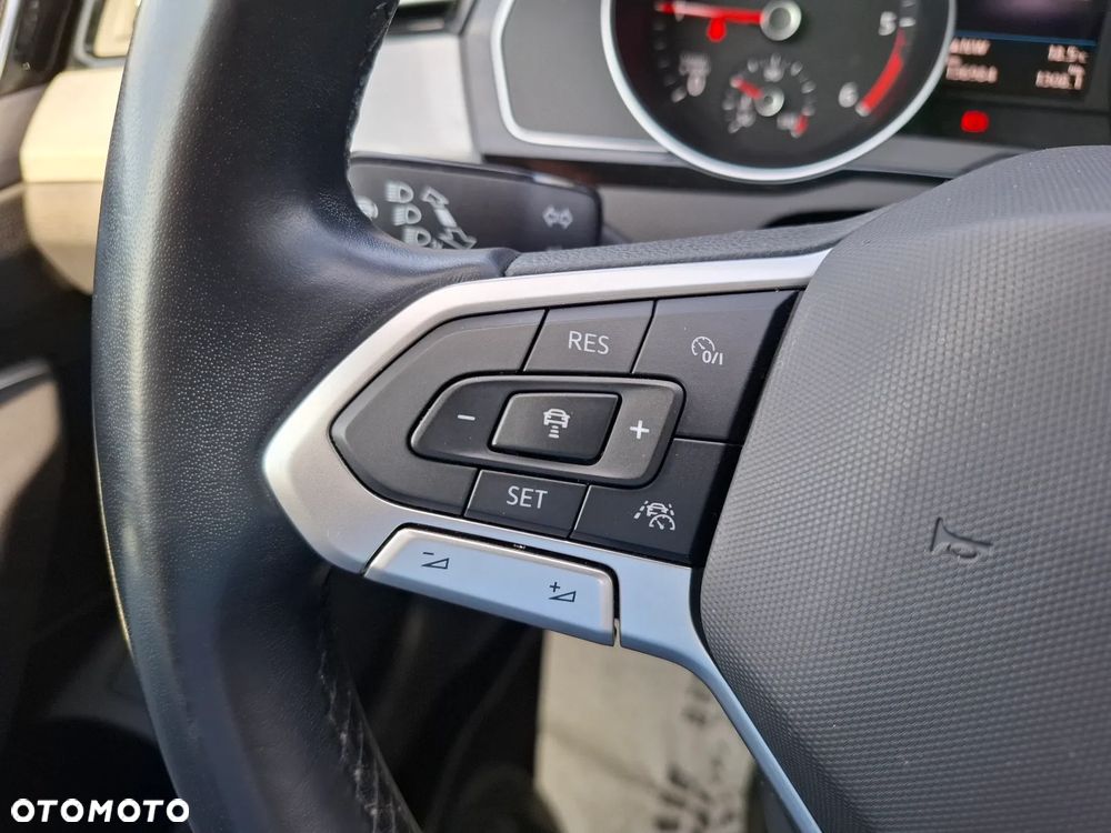 Volkswagen Passat Variant 2.0 TDI EVO Business - 16
