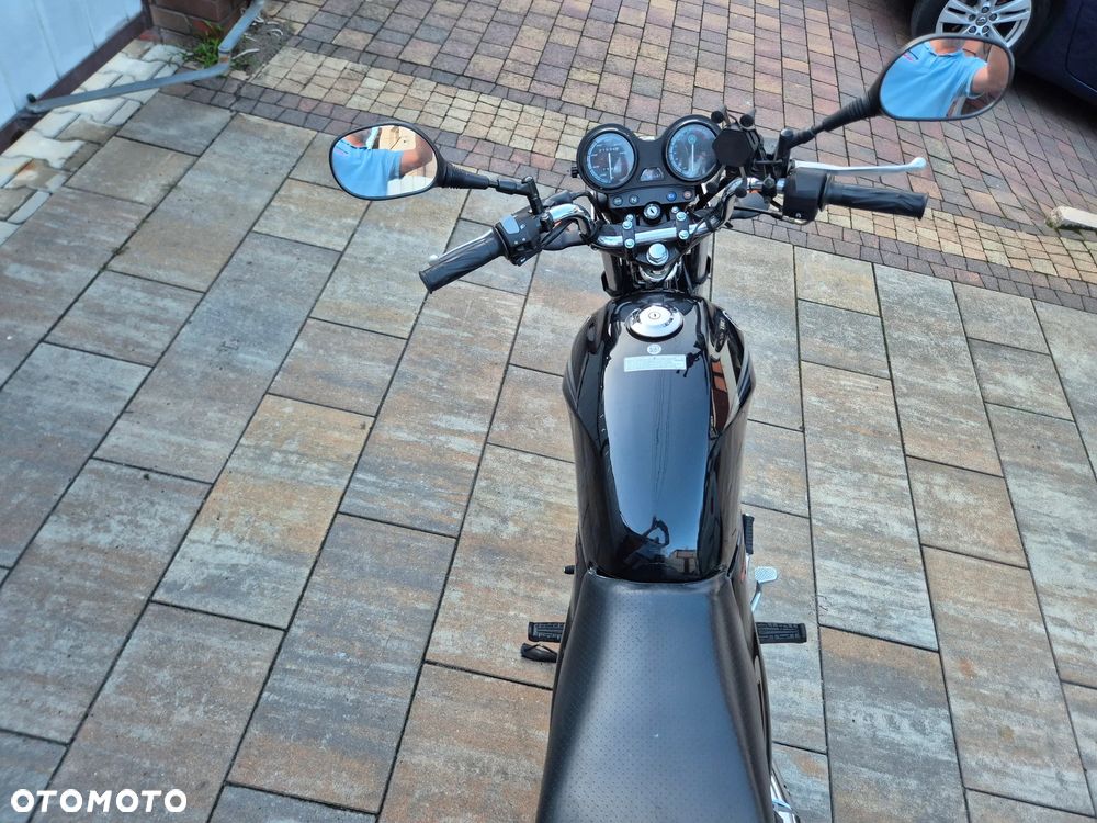 Yamaha YBR - 8