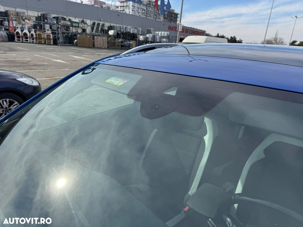 Volkswagen T-Roc - 21