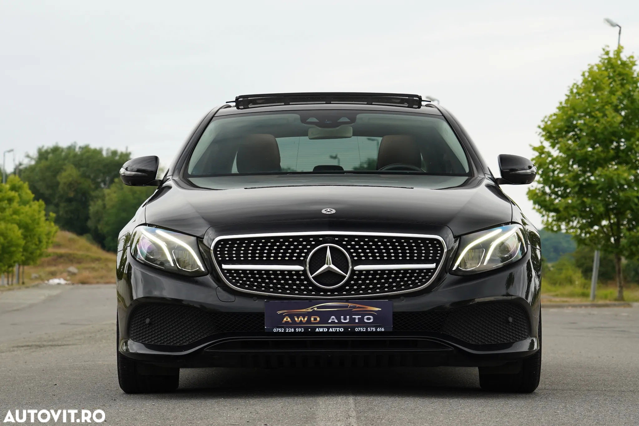 Mercedes-Benz E 220 d 9G-TRONIC Exclusive - 24