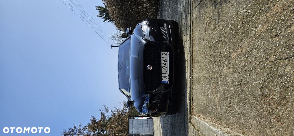 Jaguar XF 3.0 V6 Prestige - 11