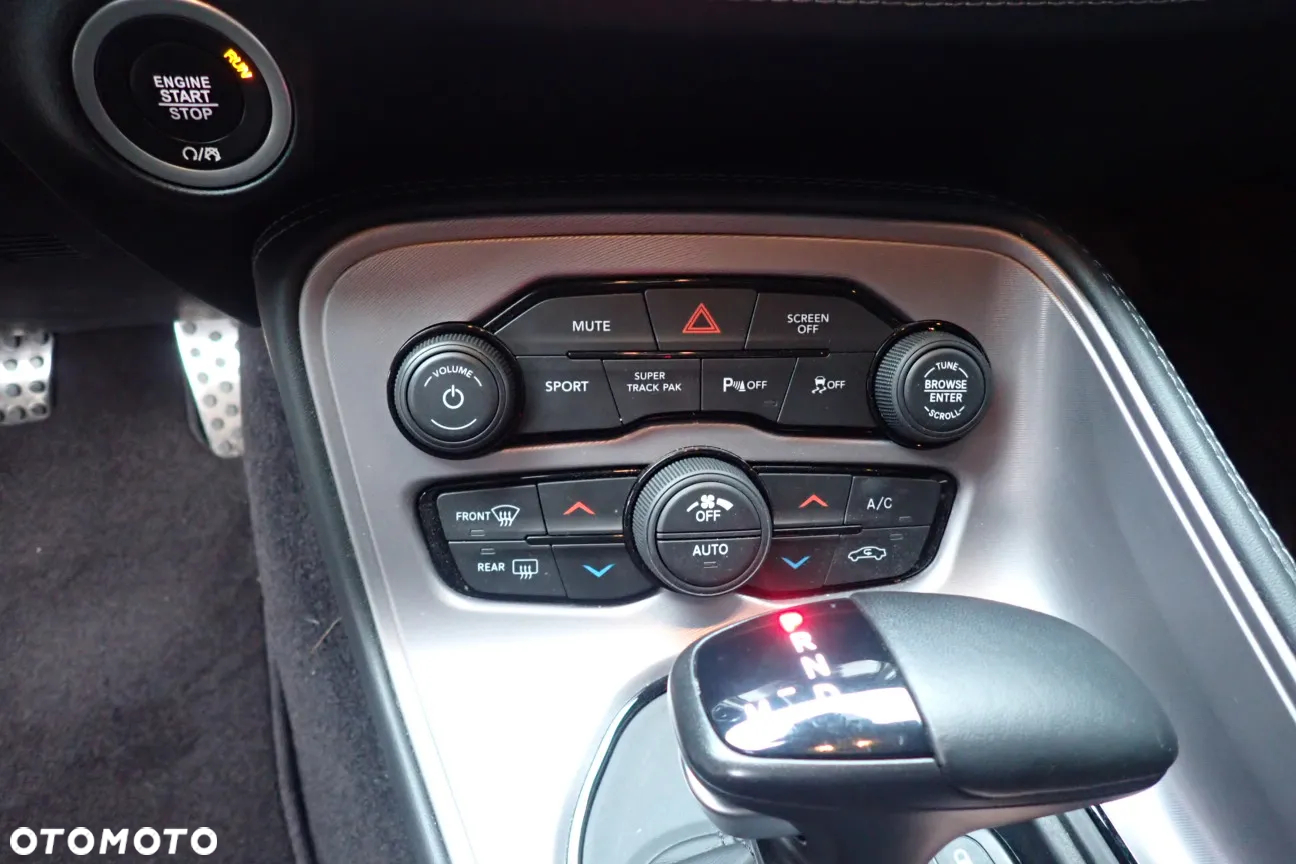 Dodge Challenger 3.6 GT AWD - 18