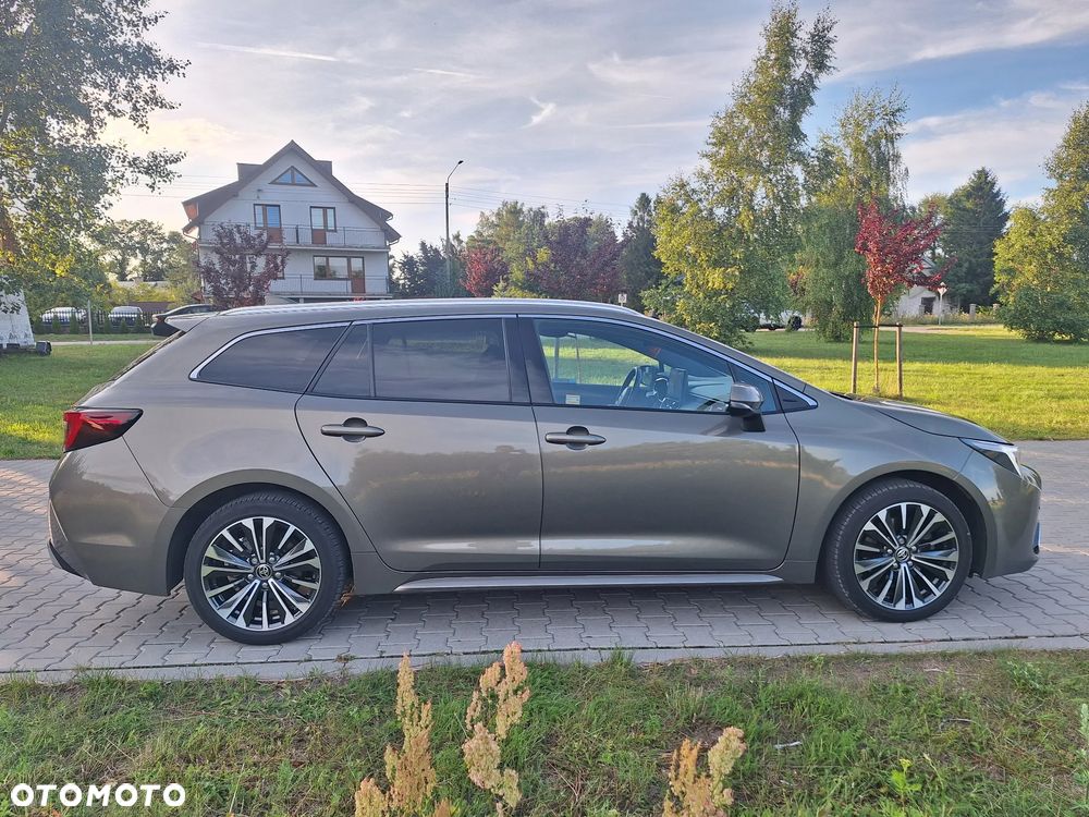 Toyota Corolla - 5